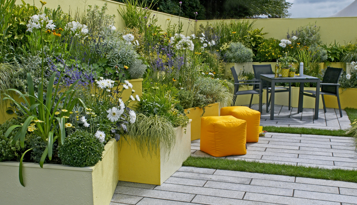 4 Awesome Plants To Include In Your Courtyard Design